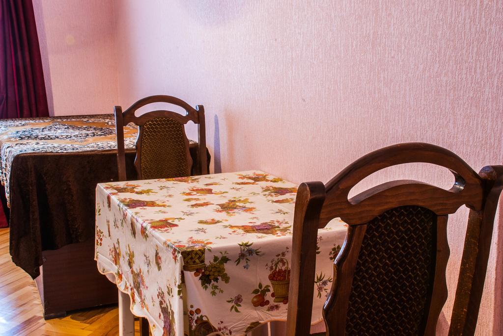 Homestay Nika Tbilisi Exterior foto